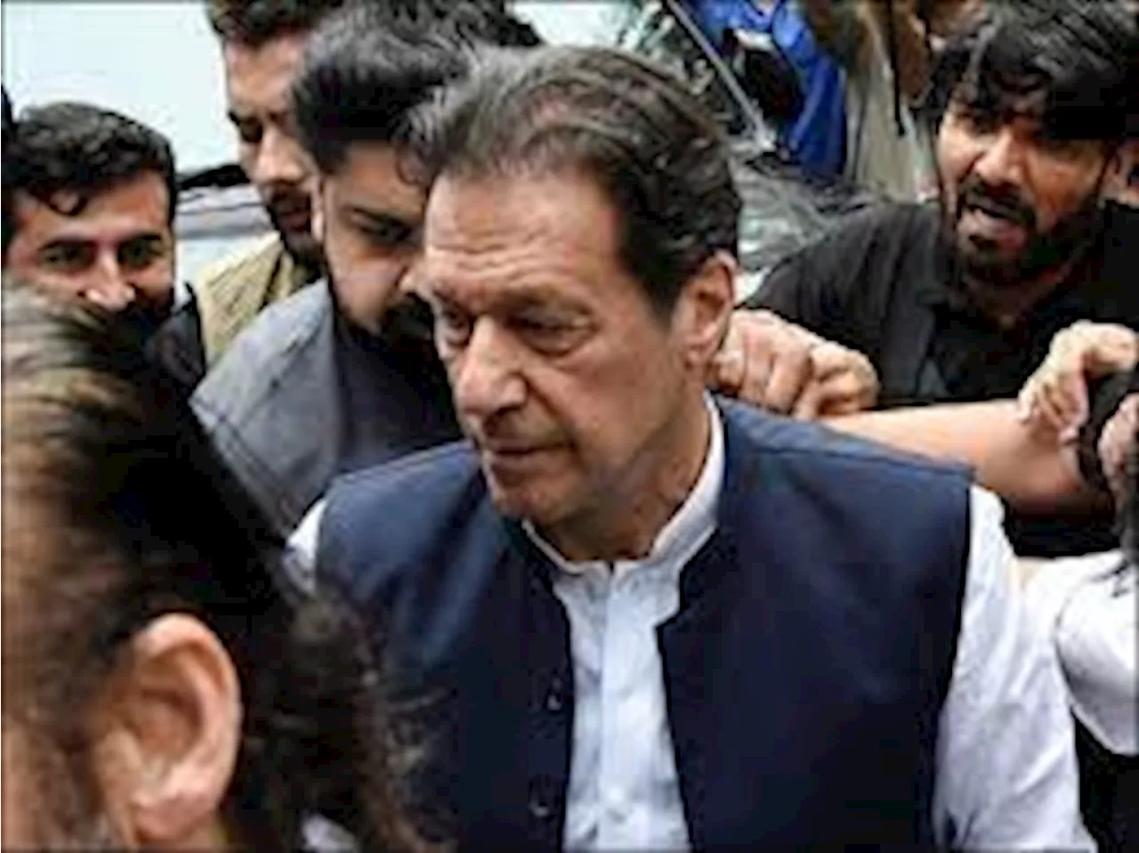 سائفر کیس؛ عمران خان پر فرد جرم کی کارروائی روکنے کیلیے درخواست دائر