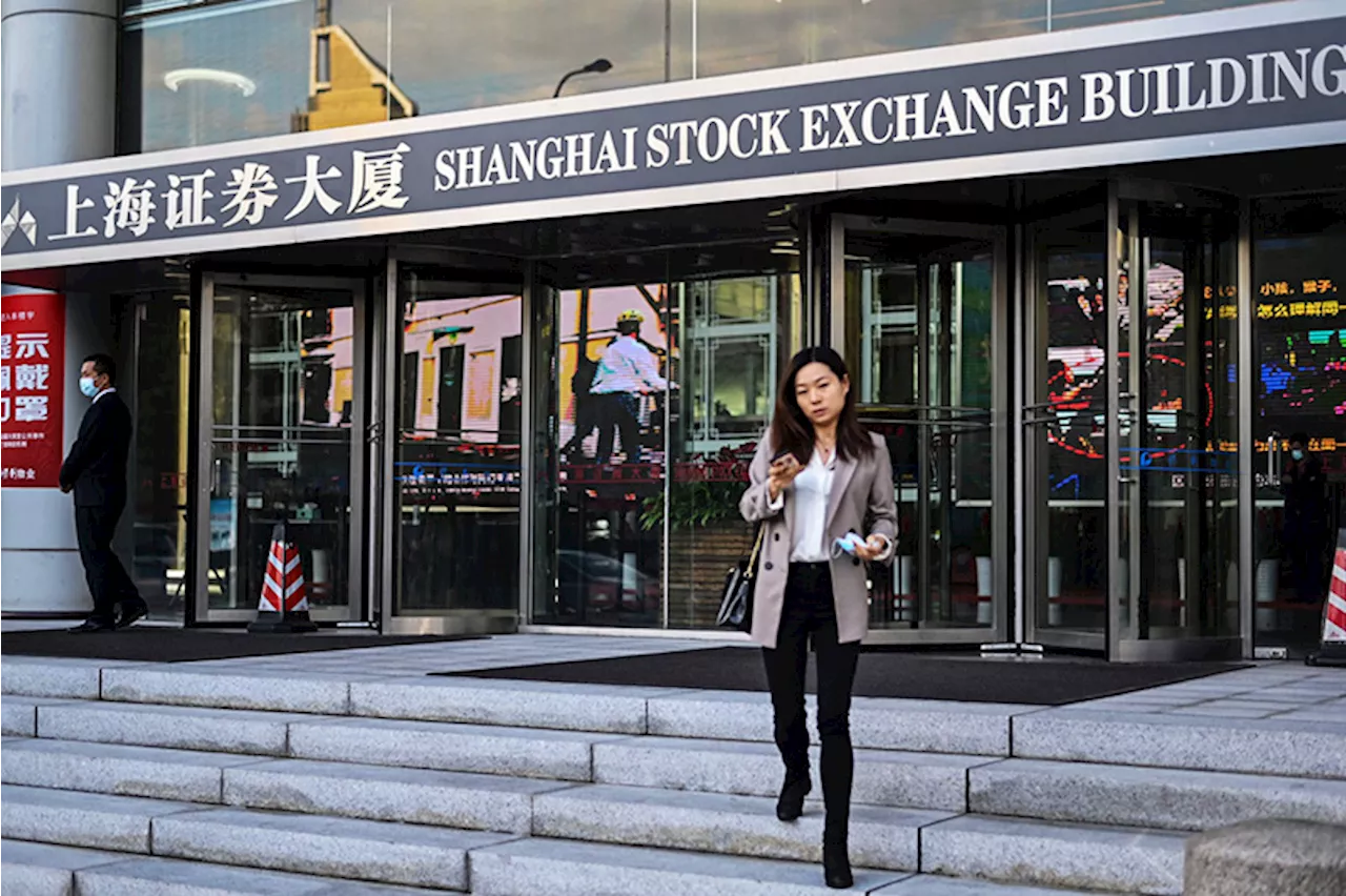 China’s blue-chip index sinks to lowest level in 4-1/2 years
