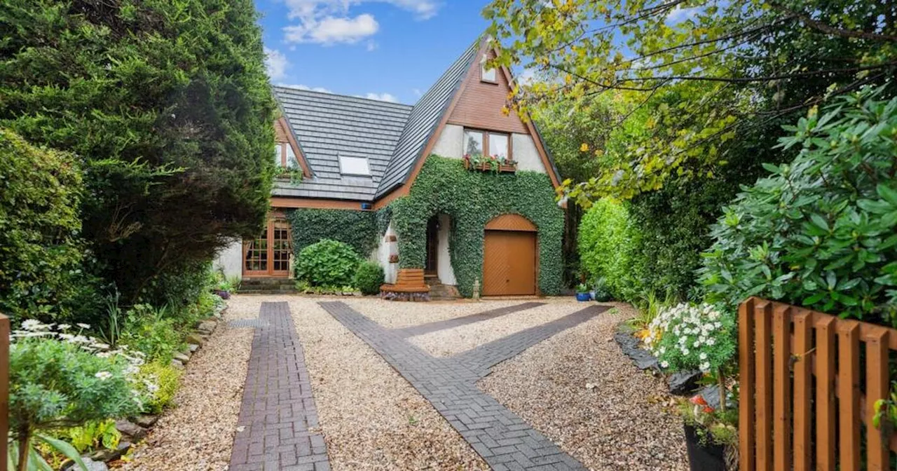 Charming country-style villa in heart of Glasgow south side up for sale