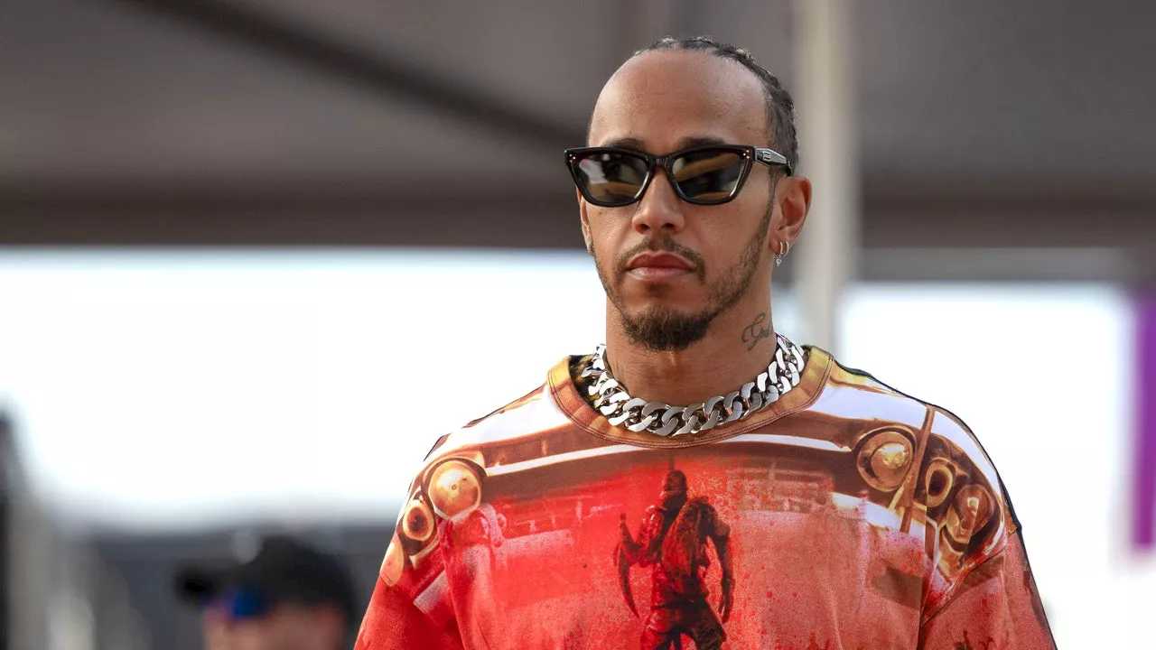 Lewis Hamilton adopte avec panache cette tendance qu'on verra partout cet hiver