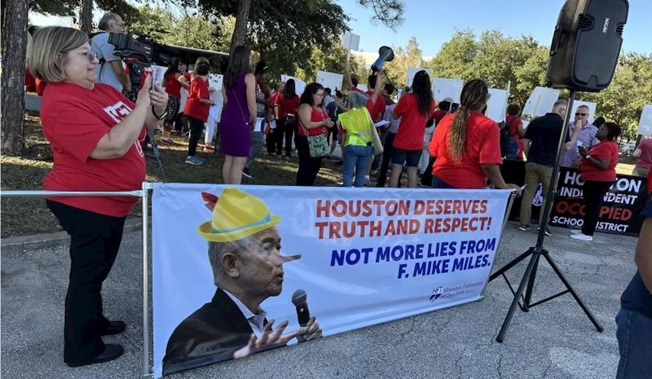 Marchers Protest HISD Changes, Vowing to Continue to Fight Superintendent's New Agenda