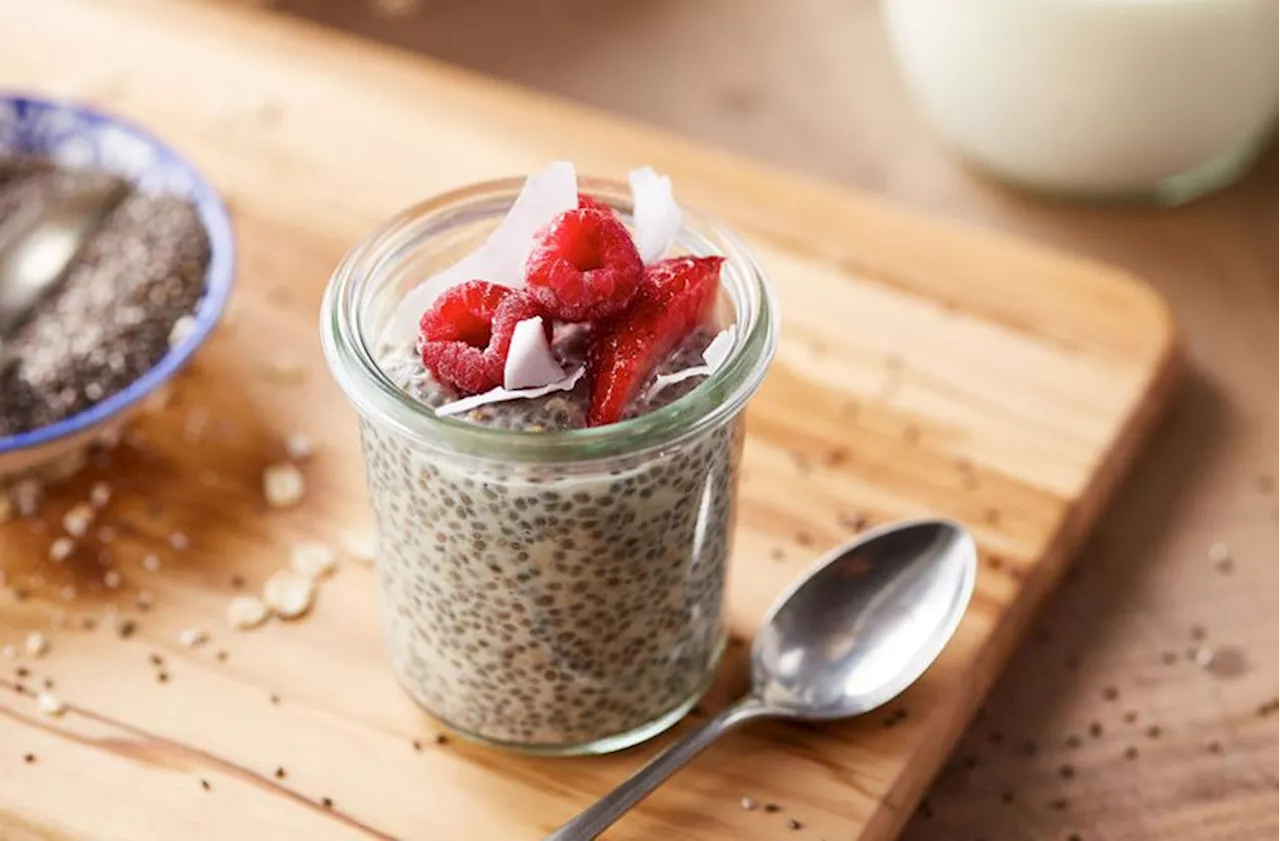 We Love Chia Seeds and Flaxseeds Equally, but One Has More Than Twice As Much Fiber and Protein Per Serving