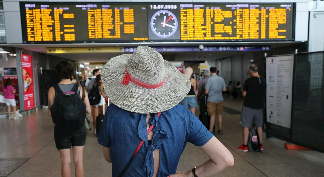 Treno guasto, sospesa la circolazione ferroviaria tra Roma Tiburtina e Roma Prenestina: caos a Termini