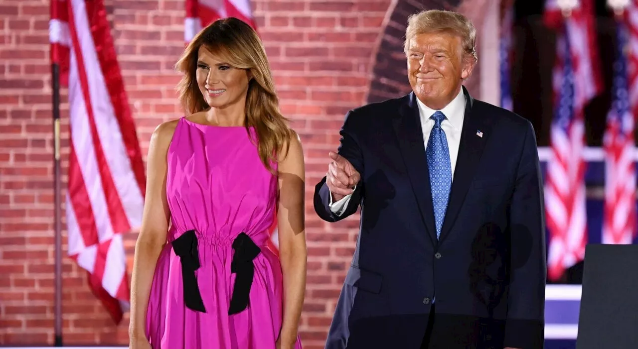 «Trump chiese a Melania di mettersi in bikini per far capire agli altri uomini cosa si stavano perdendo»: le r