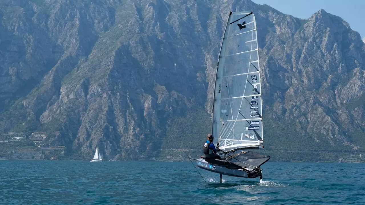 Gannet flying boat: This boat can fly over water literally