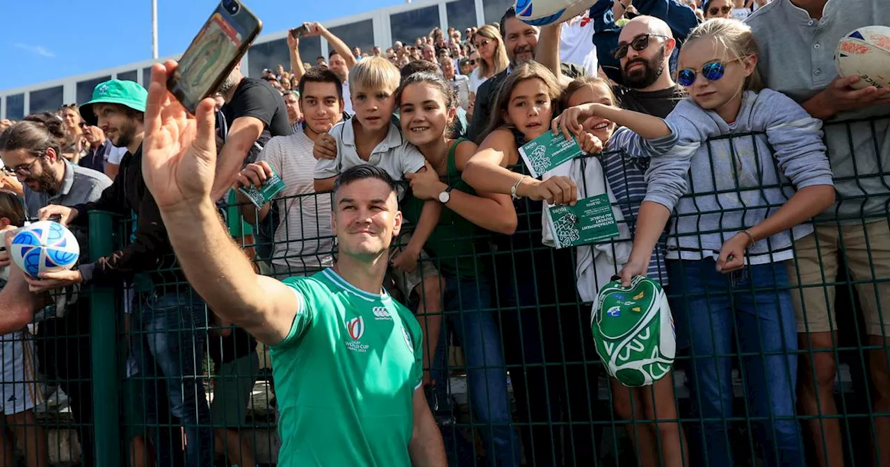 Fionnuala Ward: So long autographs, selfies are taking over