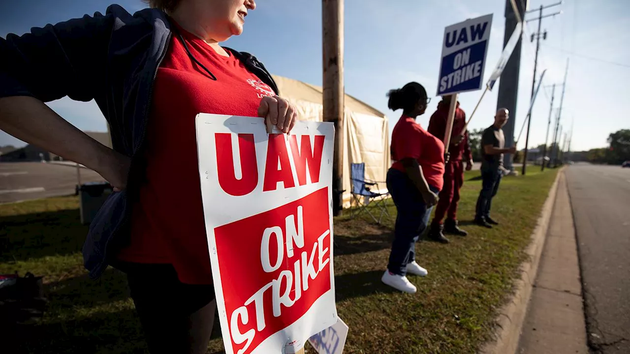 UAW strike: Nearly 7,000 workers at Stellantis plant join walkout