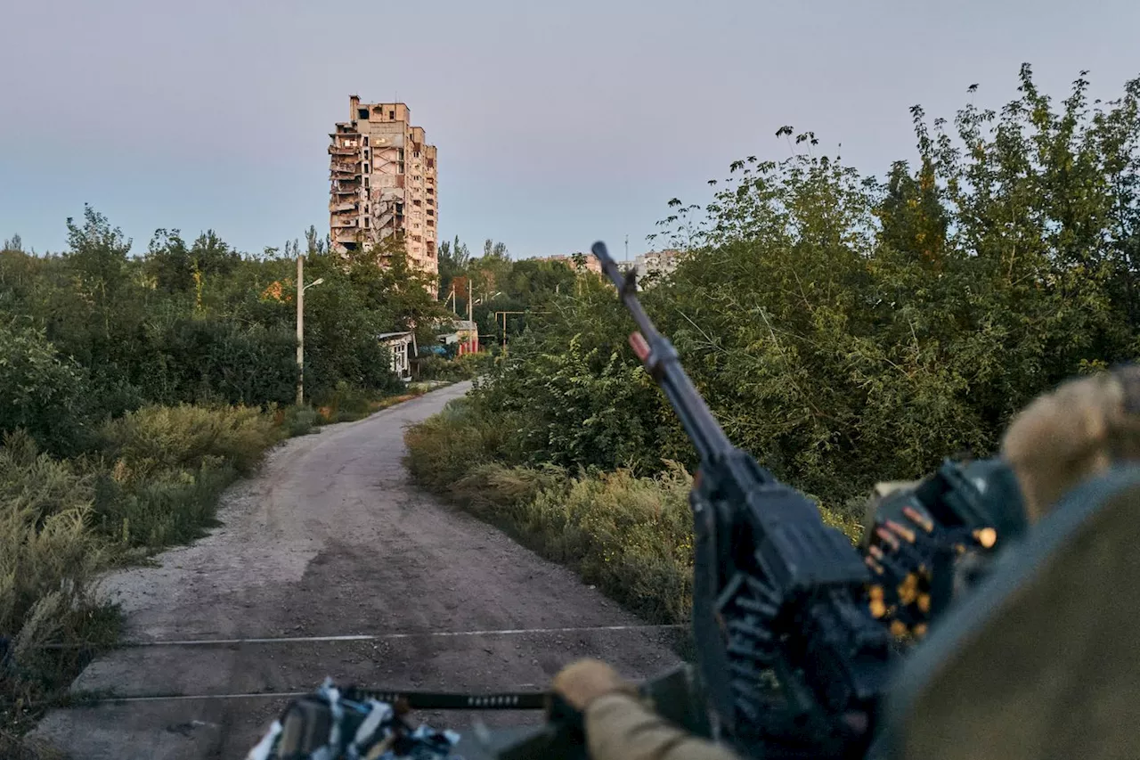 Guerre en Ukraine, jour 604 : une journaliste emprisonnée à Moscou, combats à Avdiïvka