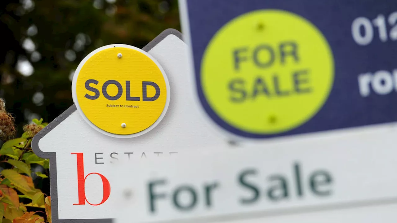 Housing firms among fallers as FTSE slips in face of higher bond yields