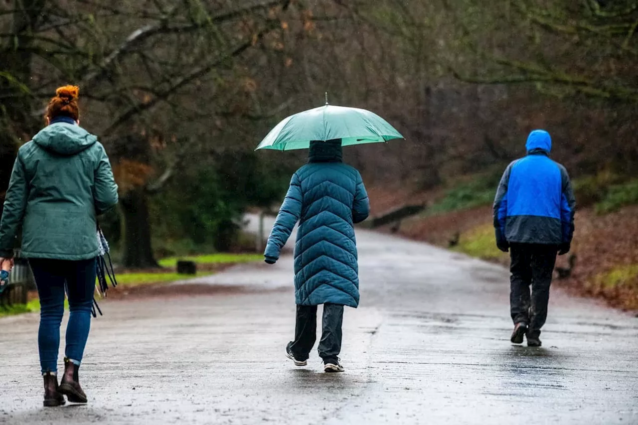 Leeds braced for battering of heavy rain as Met Office issues yellow weather warning across Yorkshire