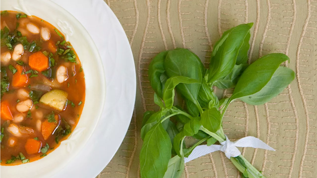 Recipe: Put this easy-to-make vegetable soup on your emergency dinner list