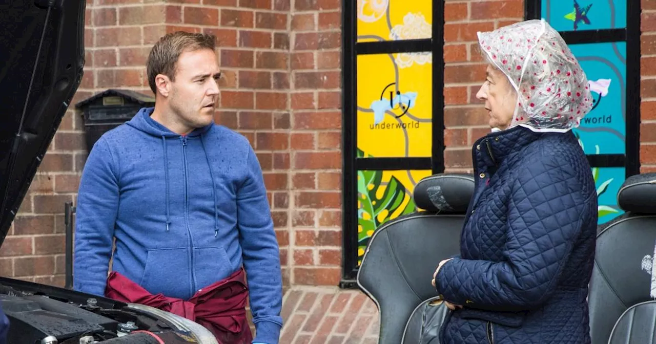 Coronation Street star reveals huge twist for Evelyn