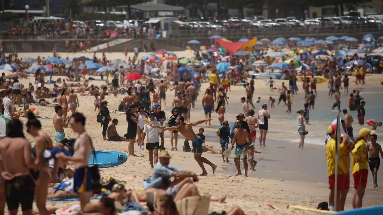 Vile threat to Jews at popular Sydney beach