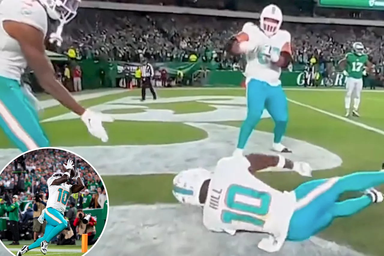 Dolphins' Tyreek Hill comes up with another hilarious touchdown celebration