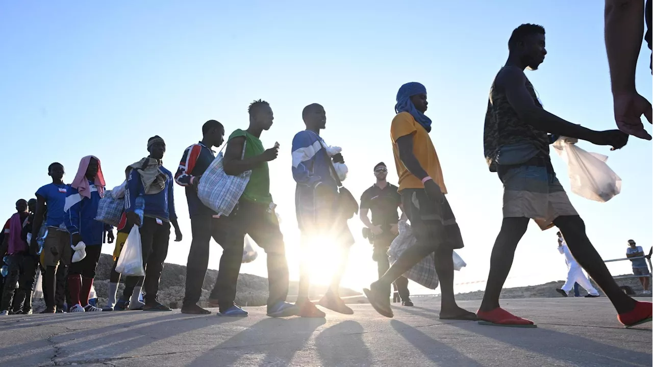 Migranti liberati a Catania, arrivano i ricorsi alla Cassazione