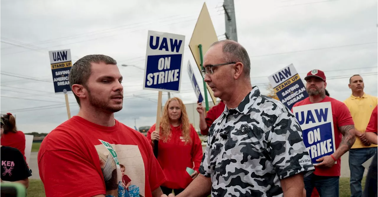 UAW expands strike against Stellantis, hitting pickup truck plant