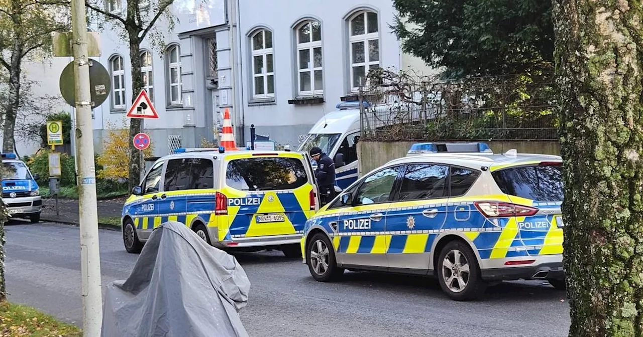 Bombendrohung in Solingen an Alexander-Coppel-Gesamtschule