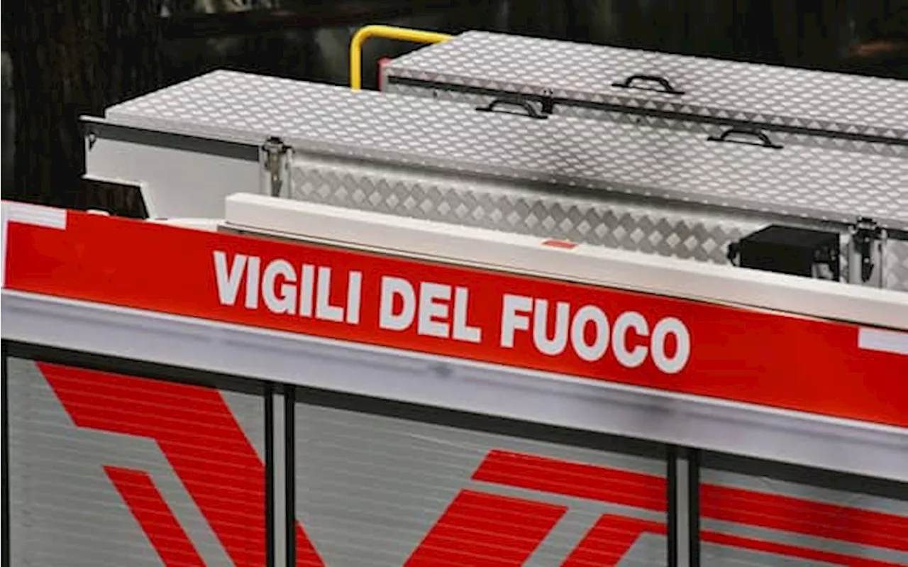 Incidente oggi sull'autostrada A14, tir si ribalta tra Forlì e Faenza in direzione Bologna