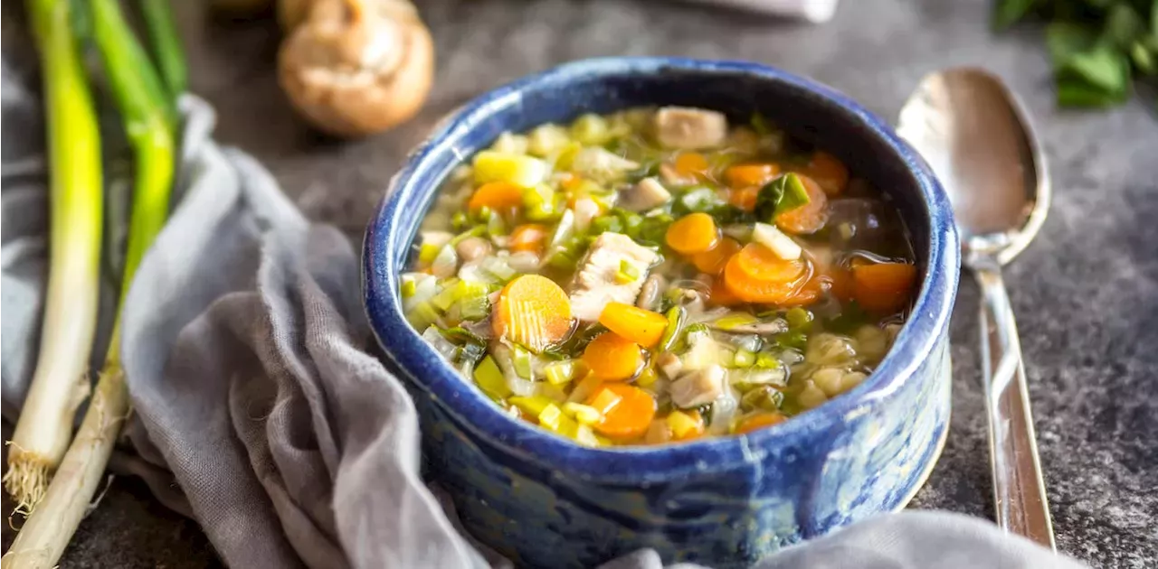 does-chicken-soup-really-help-when-you-re-sick-a-nutrition-specialist