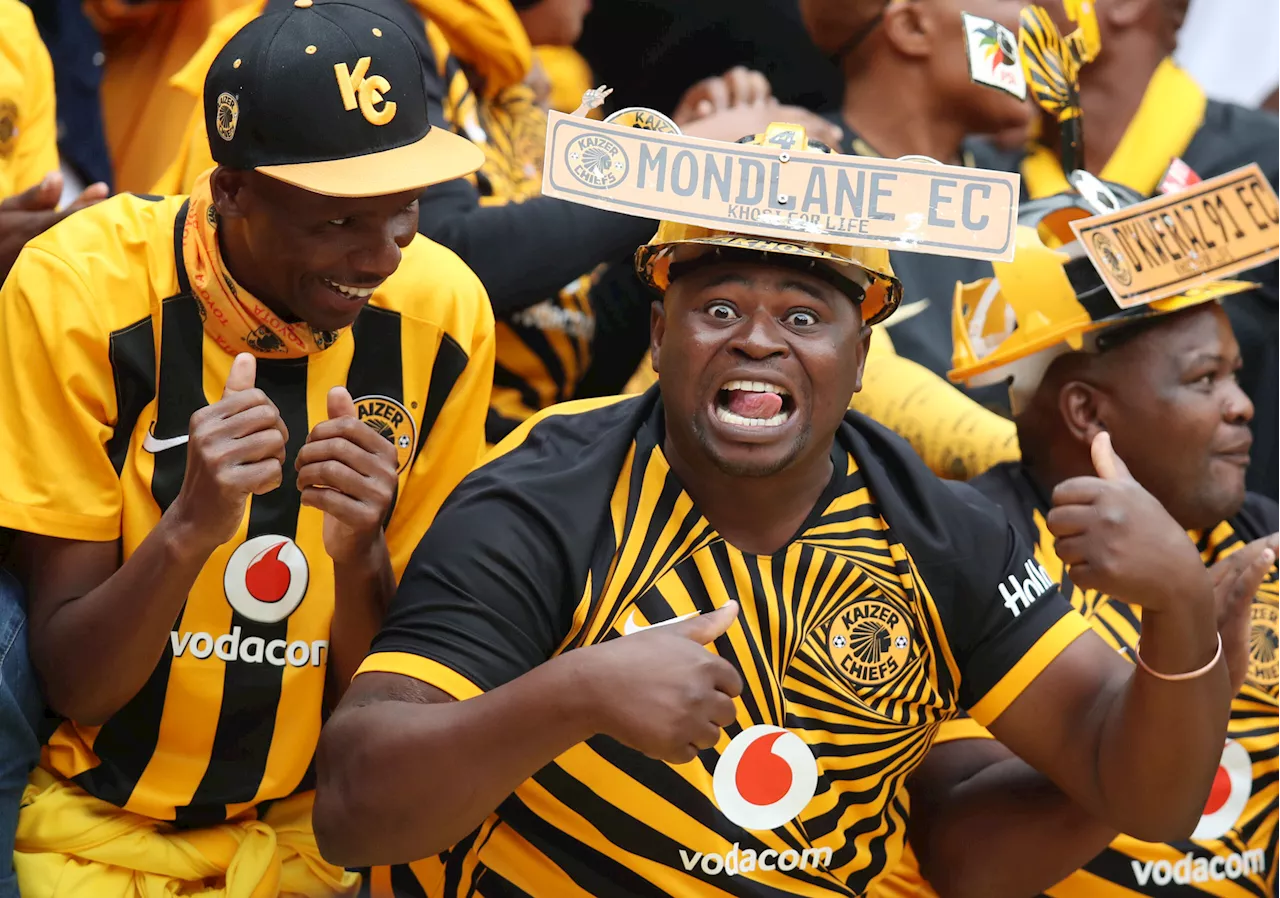 VIDEO: Kaizer Chiefs fan goes viral for ‘giving up’ on Amakhosi