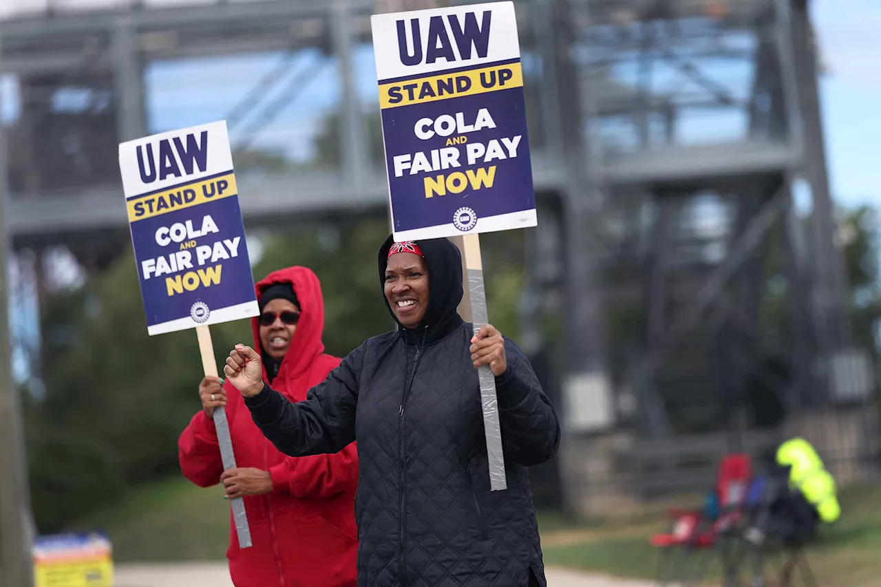 UAW Expands Strike as Nearly 7,000 Walk Out of Stellantis’s Largest Plant