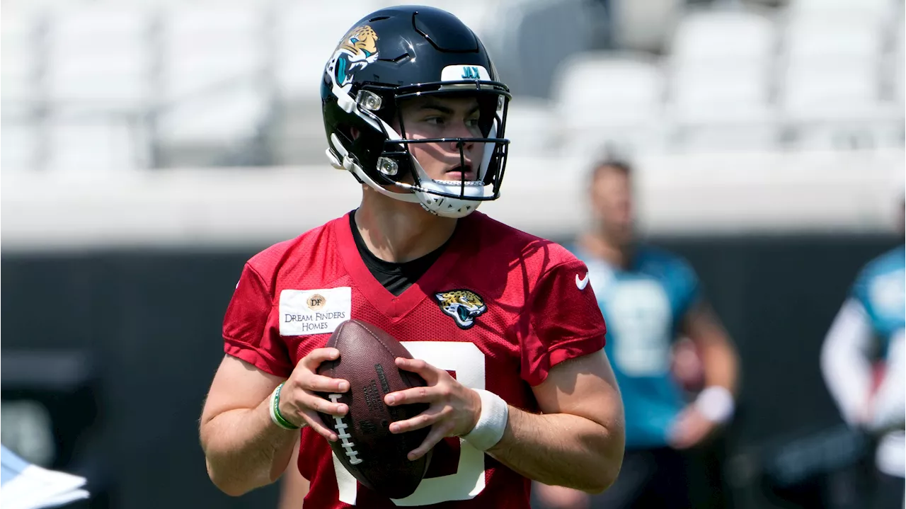 Canadian Rourke clears waivers, to sign back with Jags' practice squad