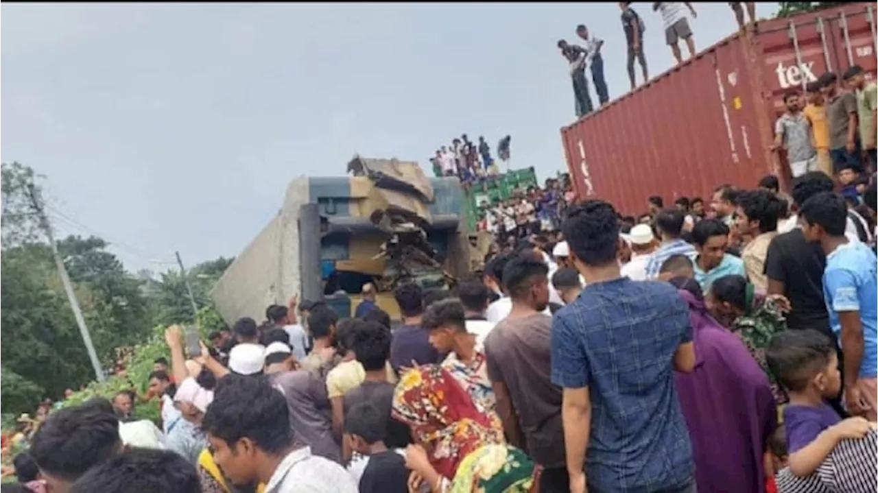 Detik-detik Kecelakaan Kereta Api di Bangladesh, 15 Orang Tewas