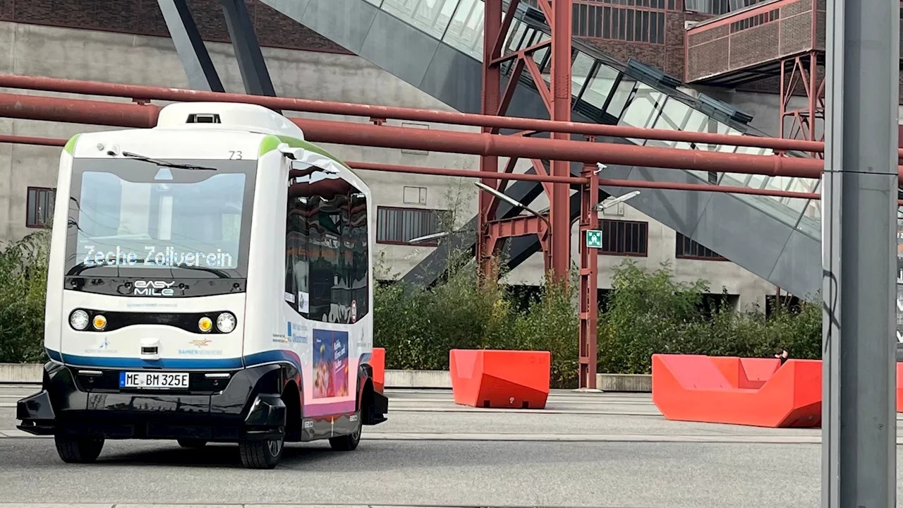 Autonome Busse fahren auf Zeche Zollverein