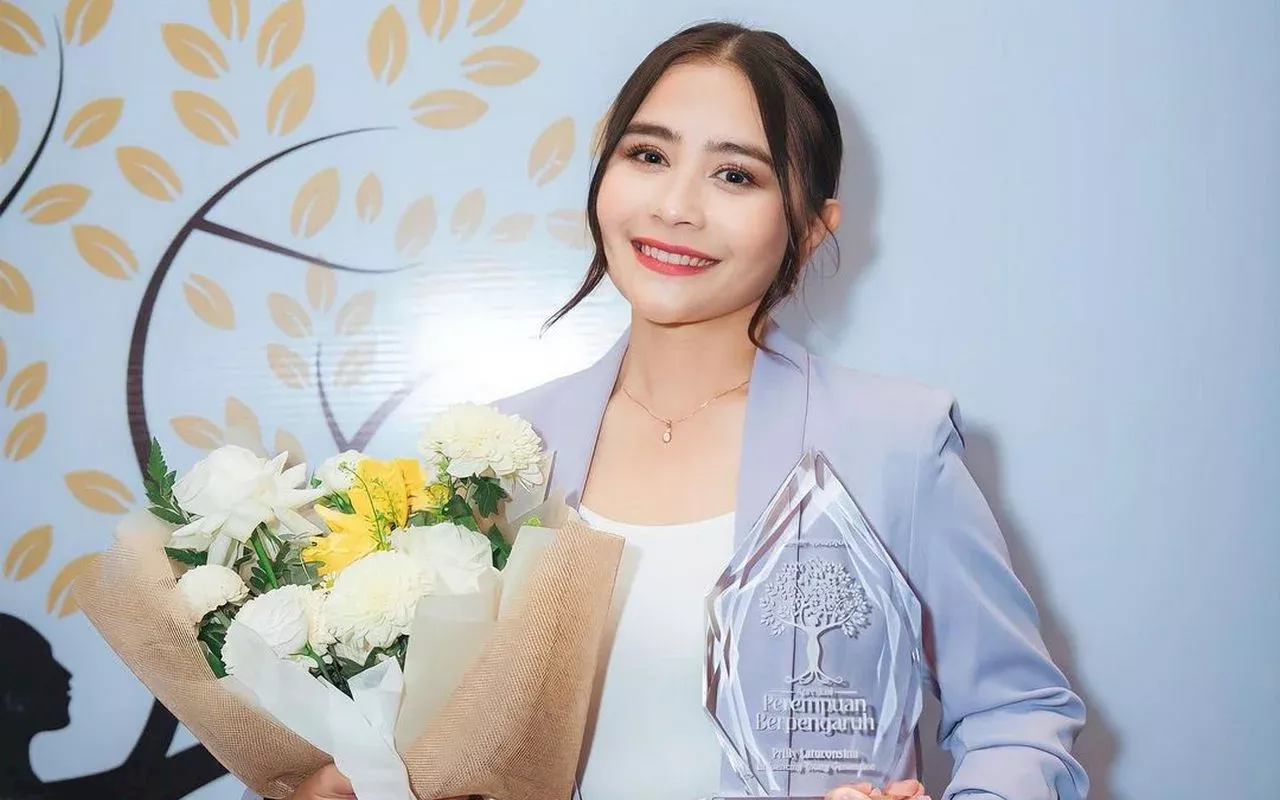 Prilly Latuconsina Dikawal Banyak Security Saat Berada di Mall Tuai Beragam Komentar