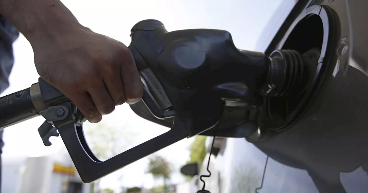 Gas prices continue to fall across the country, according to reports