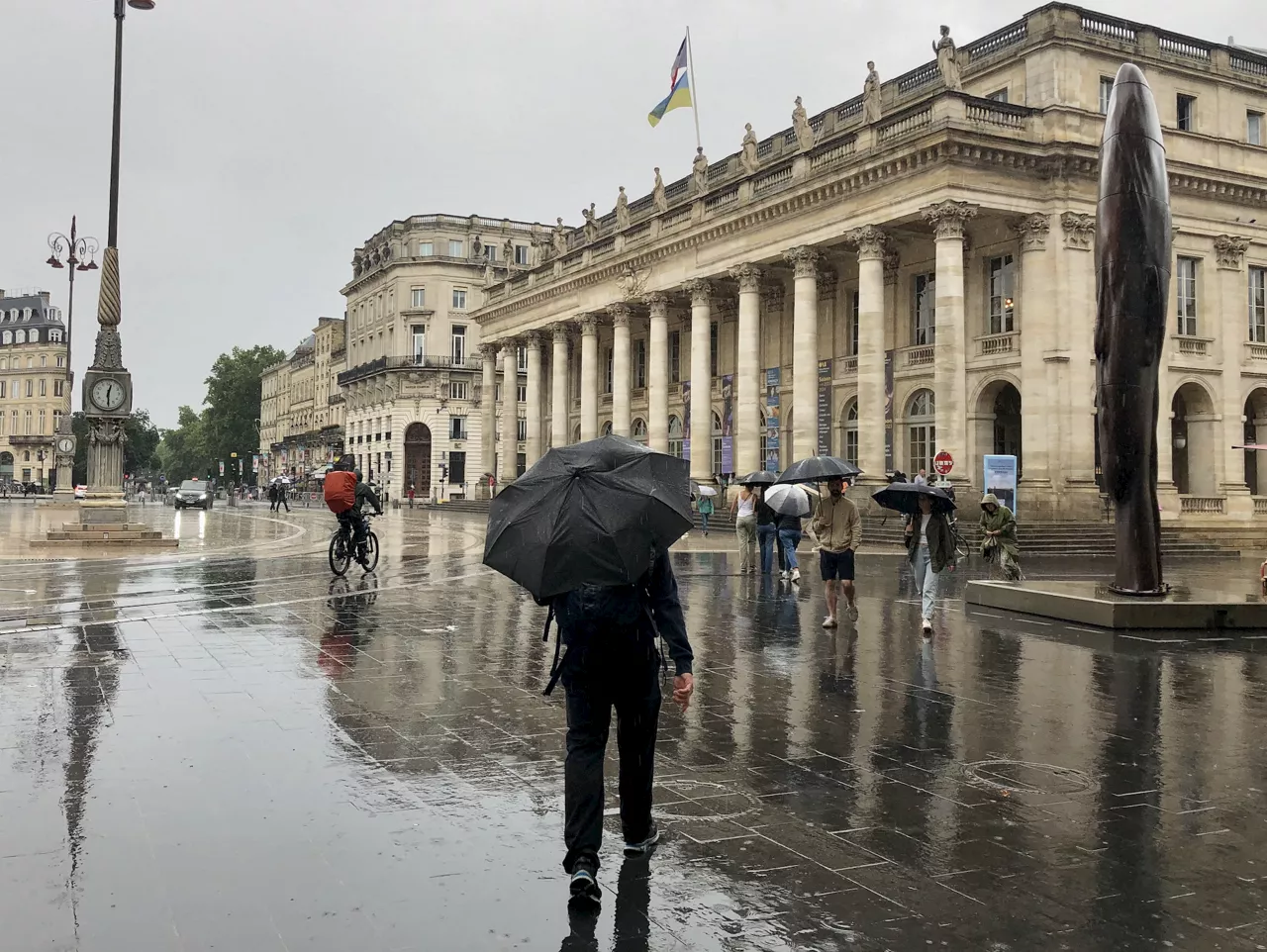 Météo France annonce du vent, de l'orage et de la pluie en Gironde