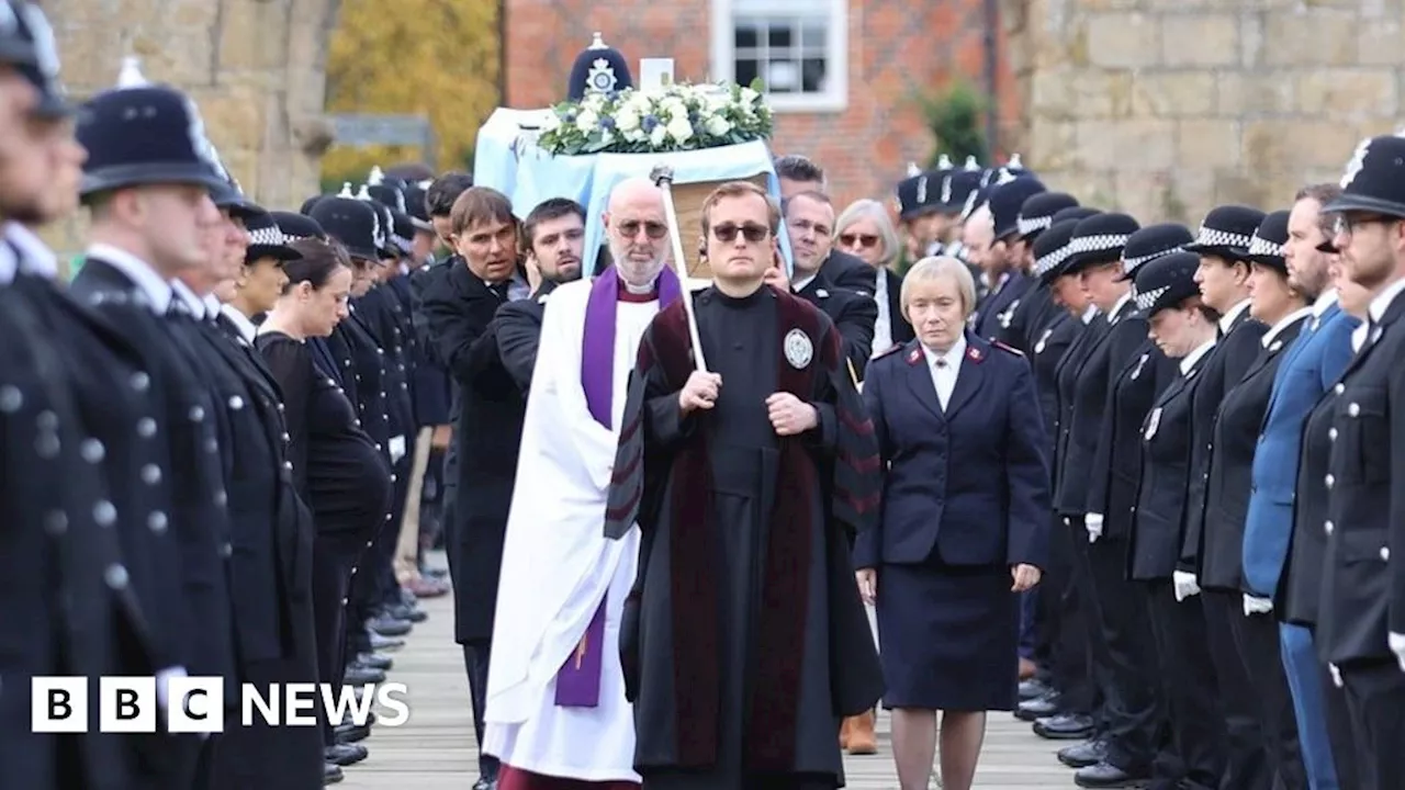 Graham Saville: Funeral for police officer hit by train takes place