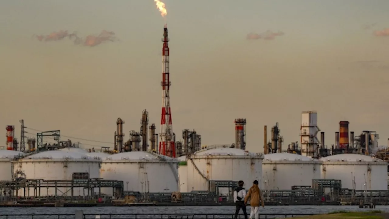 Oil extends losses below US$84 as Israel rethinks ground invasion