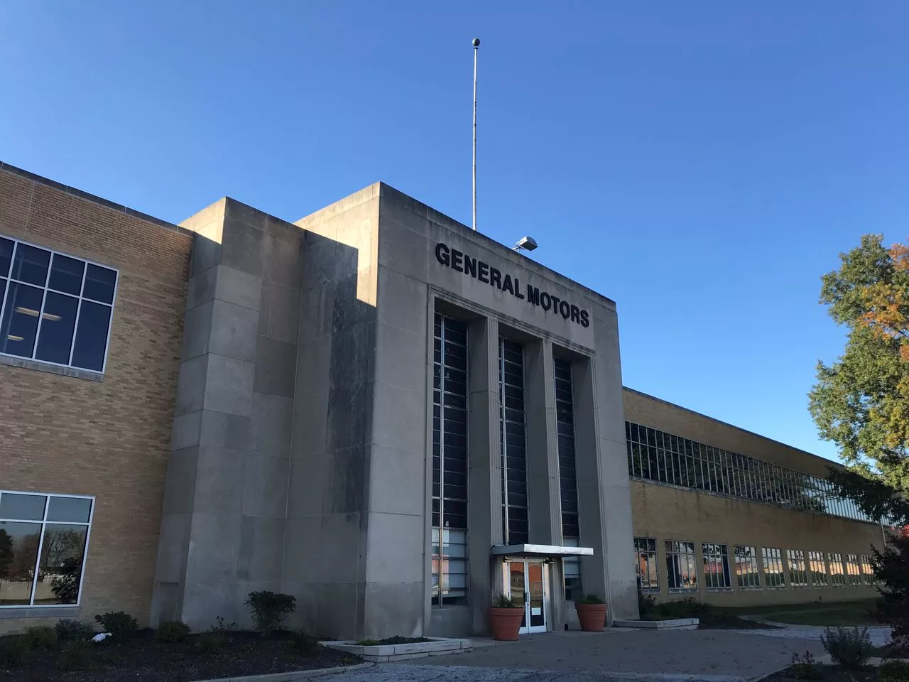 Another 139 workers laid off at GM Parma Metal Center amid UAW strike in Texas