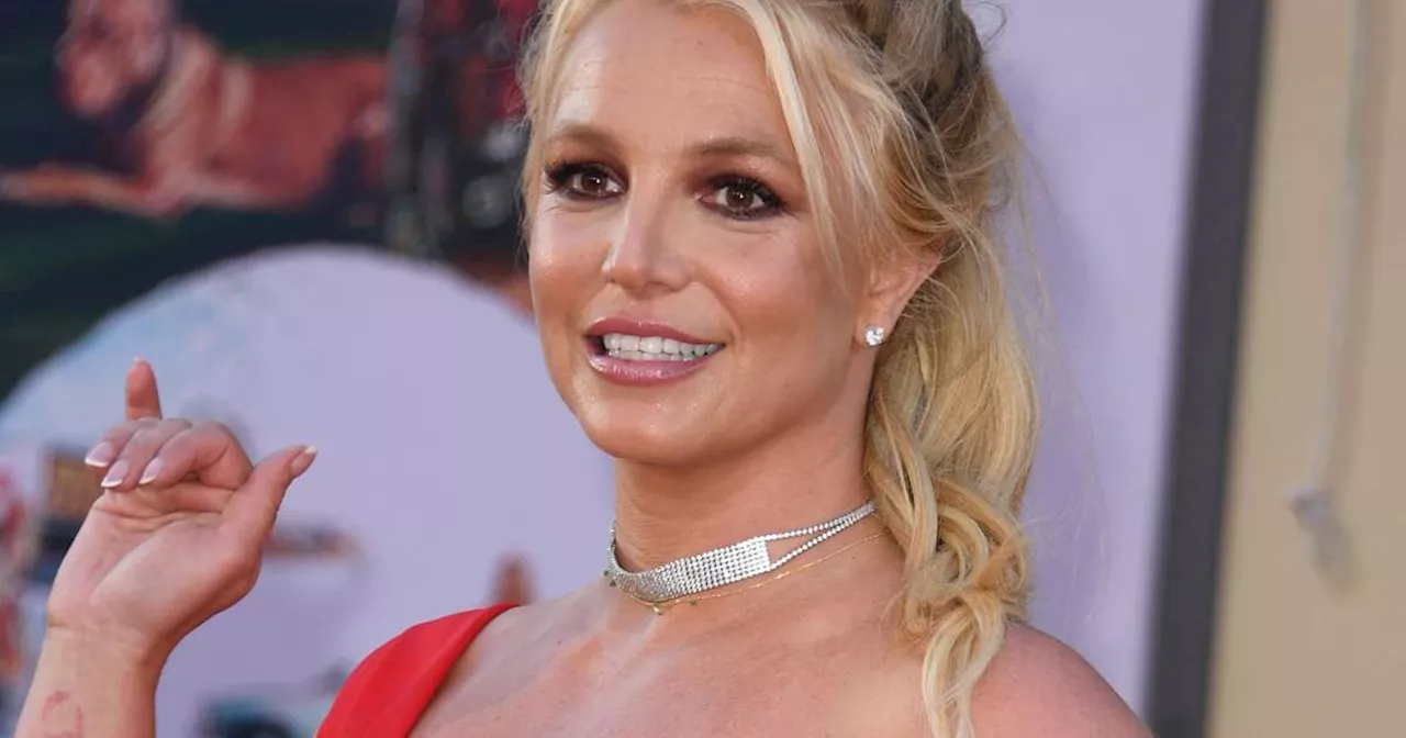 “La Femme en moi” : l’autobiographie de Britney Spears a tout du “roman gothique”