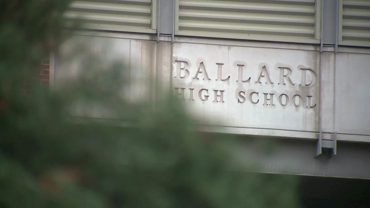 Seattle Police investigating several armed robberies at Ballard-area schools