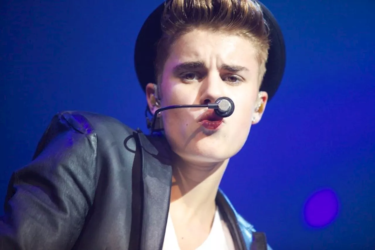 Police Find Drugs On Justin Bieber’s Tour Bus