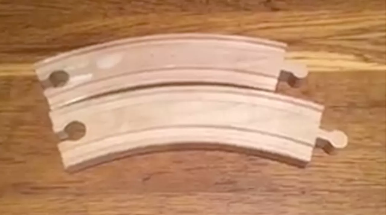 VIDEO: This Child’s Toy Is Confusing Everyone With Its Optical Illusion