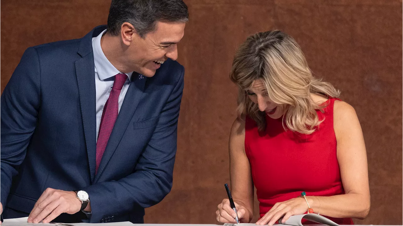 La cariñosa actitud Pedro Sánchez y Yolanda Díaz: cuchicheos, bromas y dos apelativos