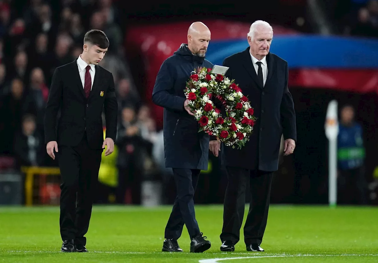 Old Trafford pay emotional tribute to Sir Bobby Charlton