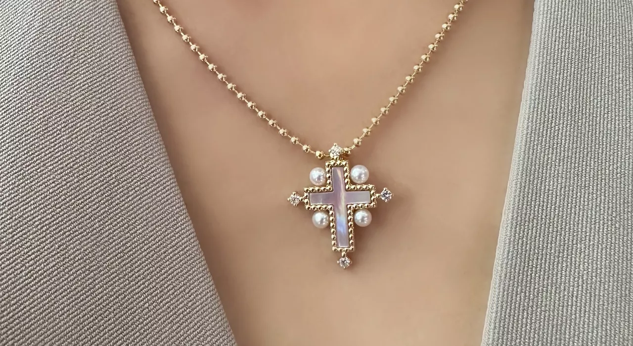 Kristine Dee and Emmeline Aglipay Villar unveil the 'Cross for Hope' necklace