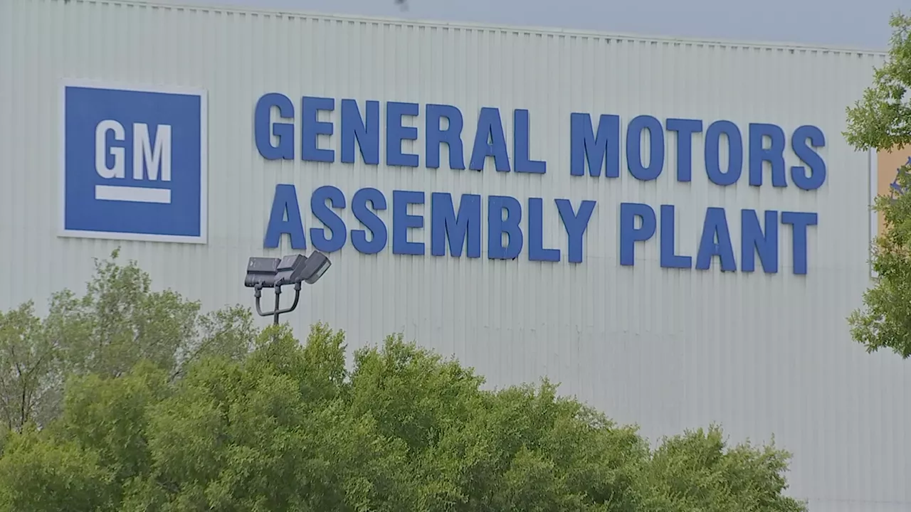 Workers walk out at GM's Arlington Assembly plant, UAW confirms