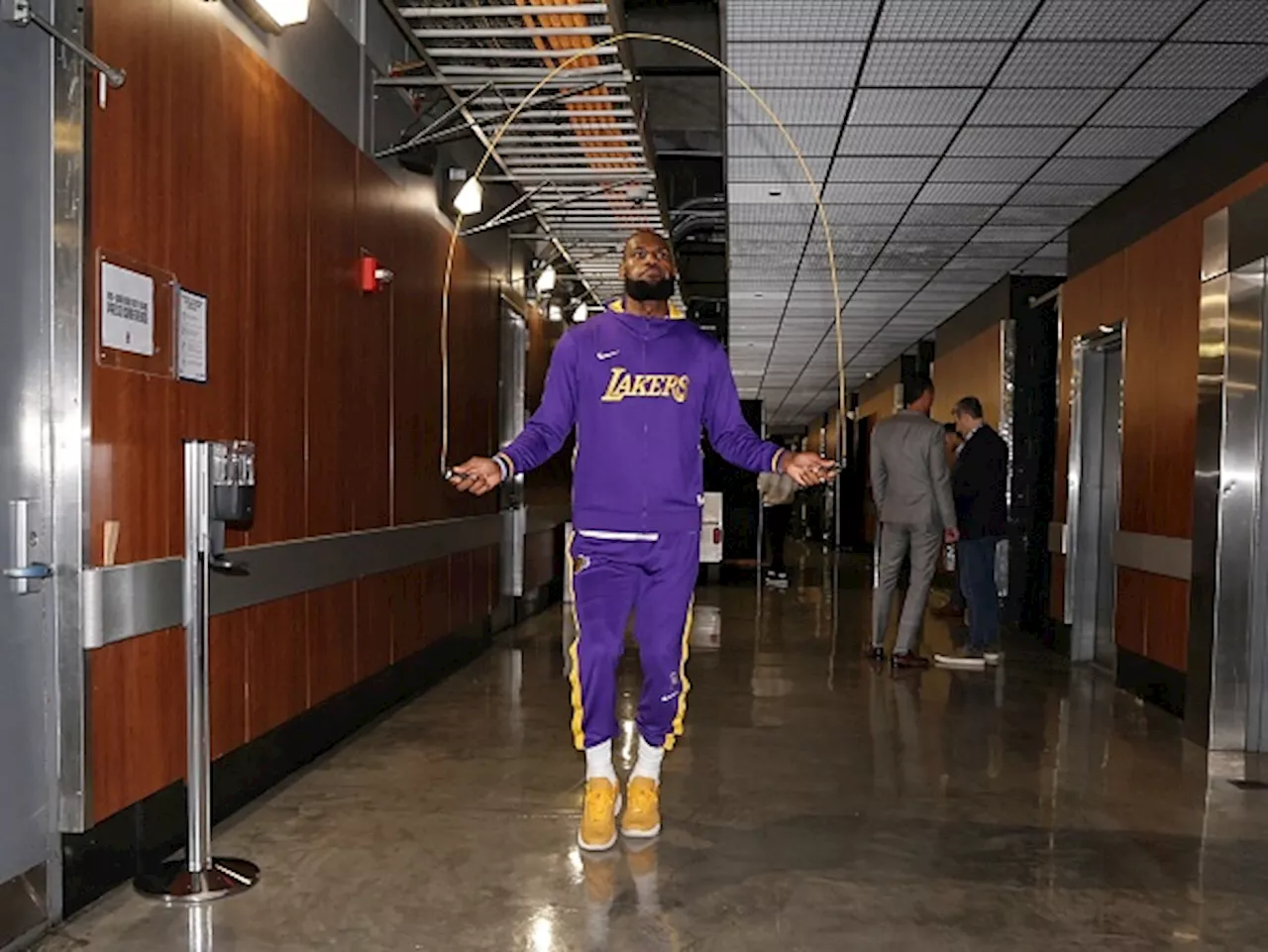 You won't believe LeBron James diet and workout routine ahead of the Lakers season opener