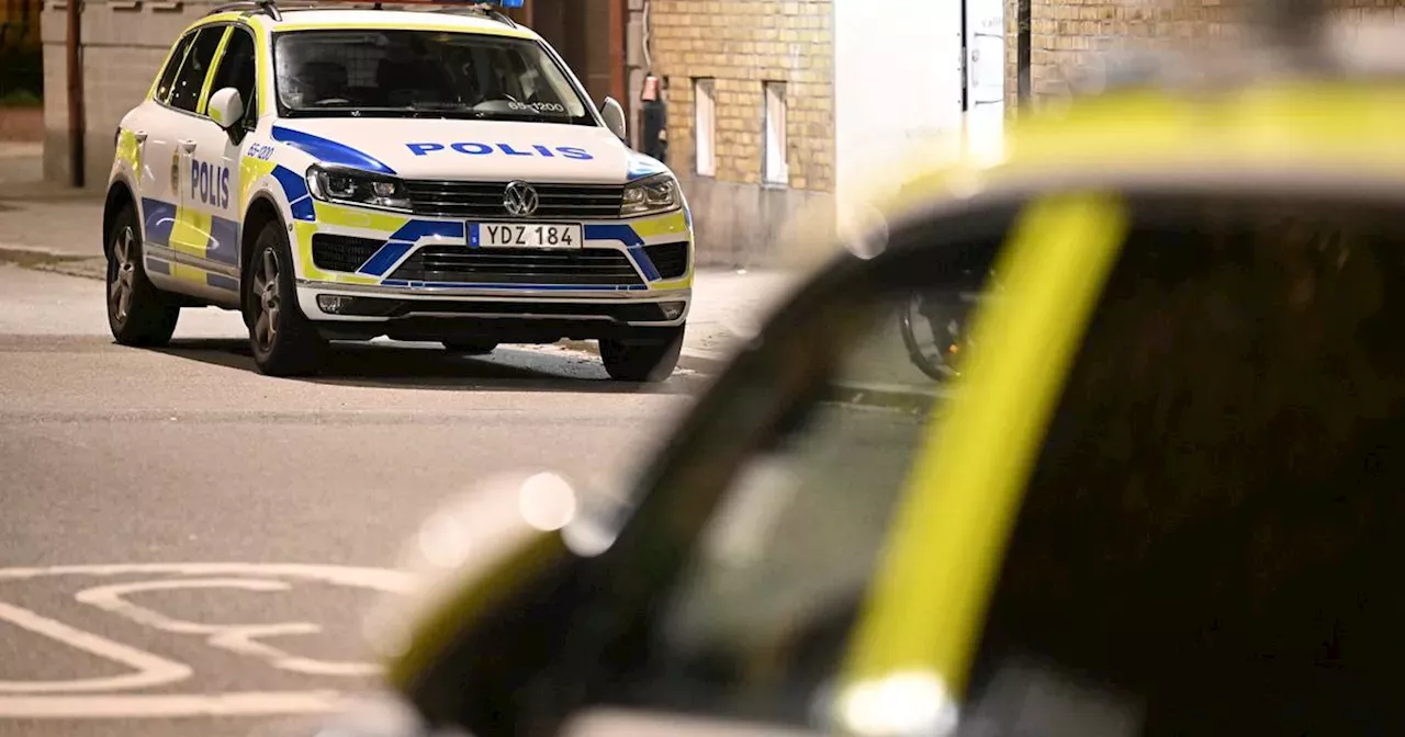 Två Män Allvarligt Skadade – Skjutna Av Polis