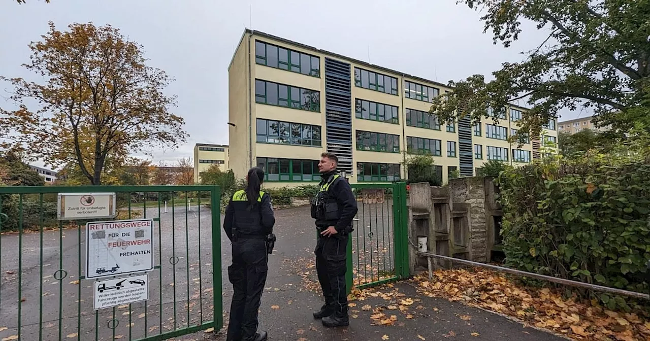 Erneut Welle von Bombendrohungen an Schulen