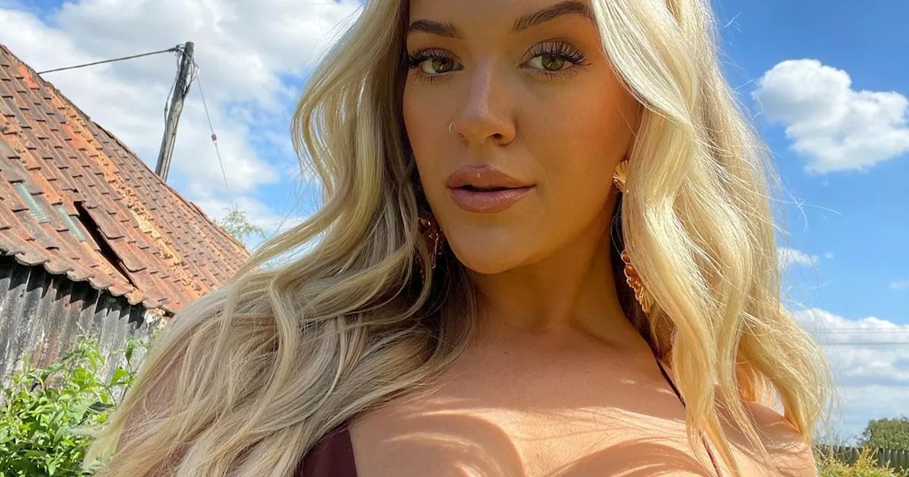 Love Island's Molly Marsh attends retreat after being 'overwhelmed with life'