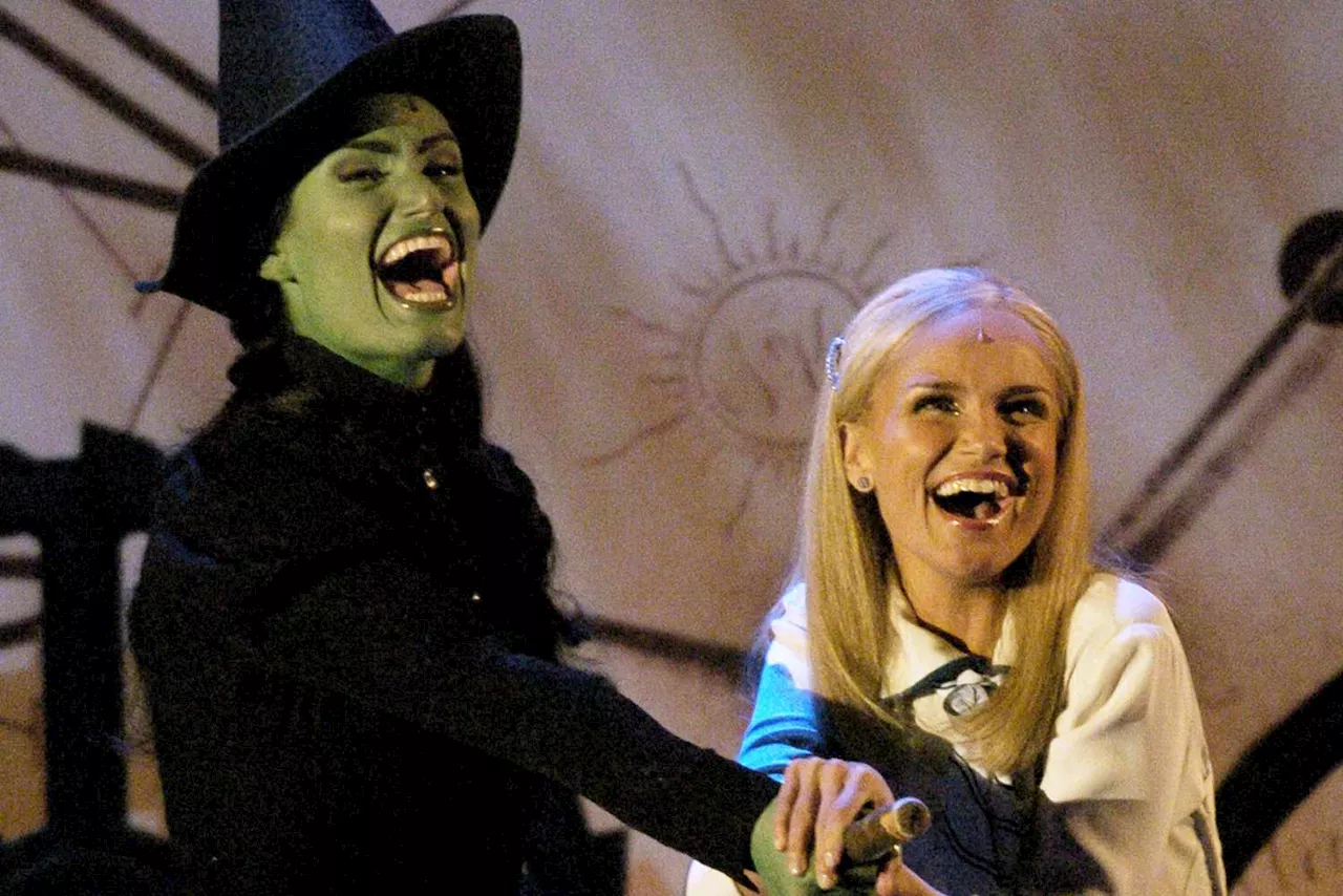 Kristin Chenoweth Marks Wicked's 20th Anniversary with Letter She Got from Idina Menzel on Opening Night