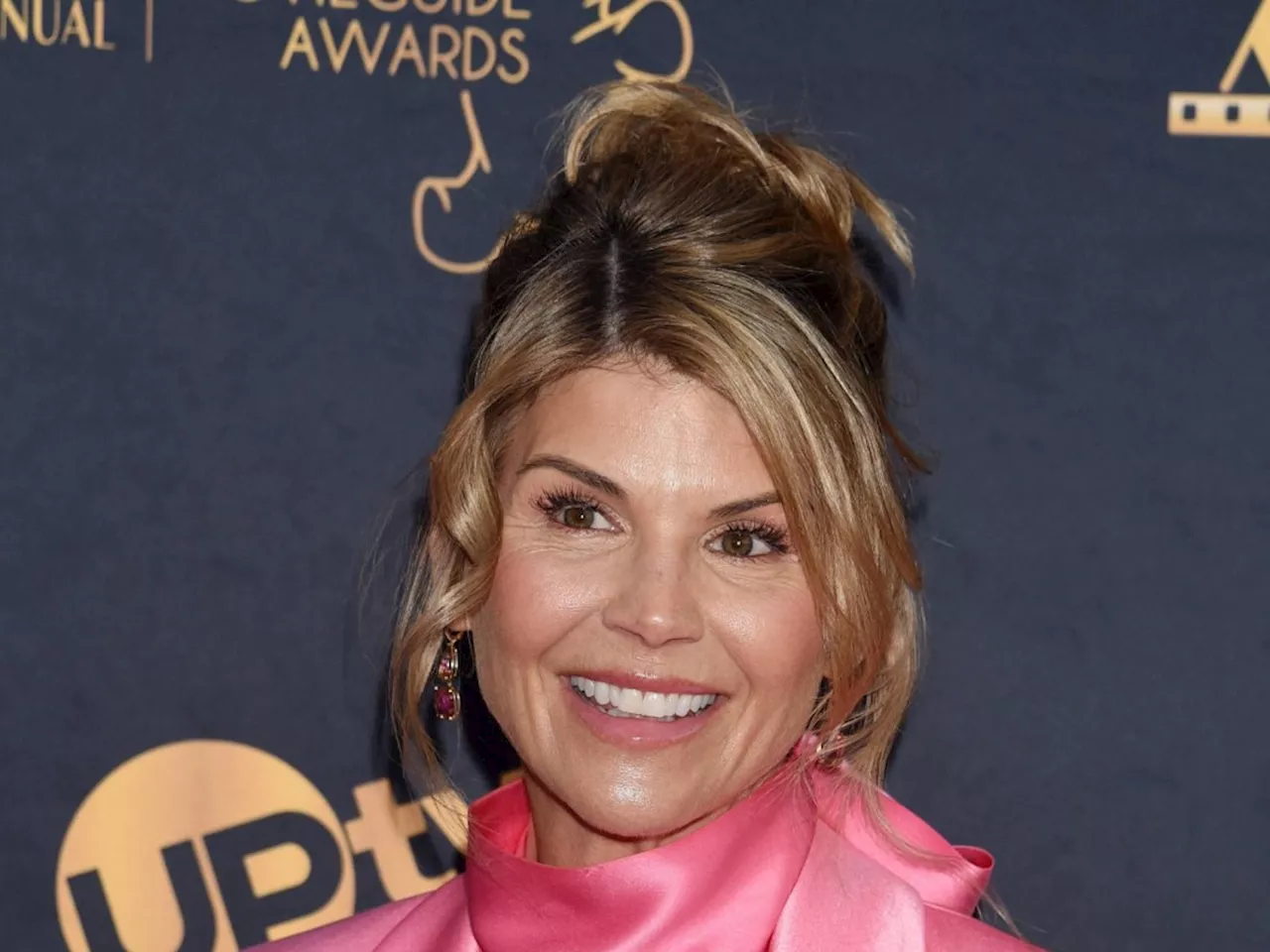 Lori Loughlin Was Reportedly Worried That Her Phone Was Bugged During College Admissions Scandal