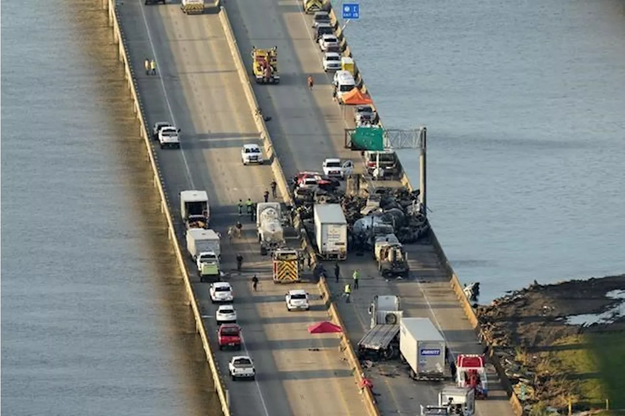'Superfog' near New Orleans blamed for highway crashes that killed at least 7