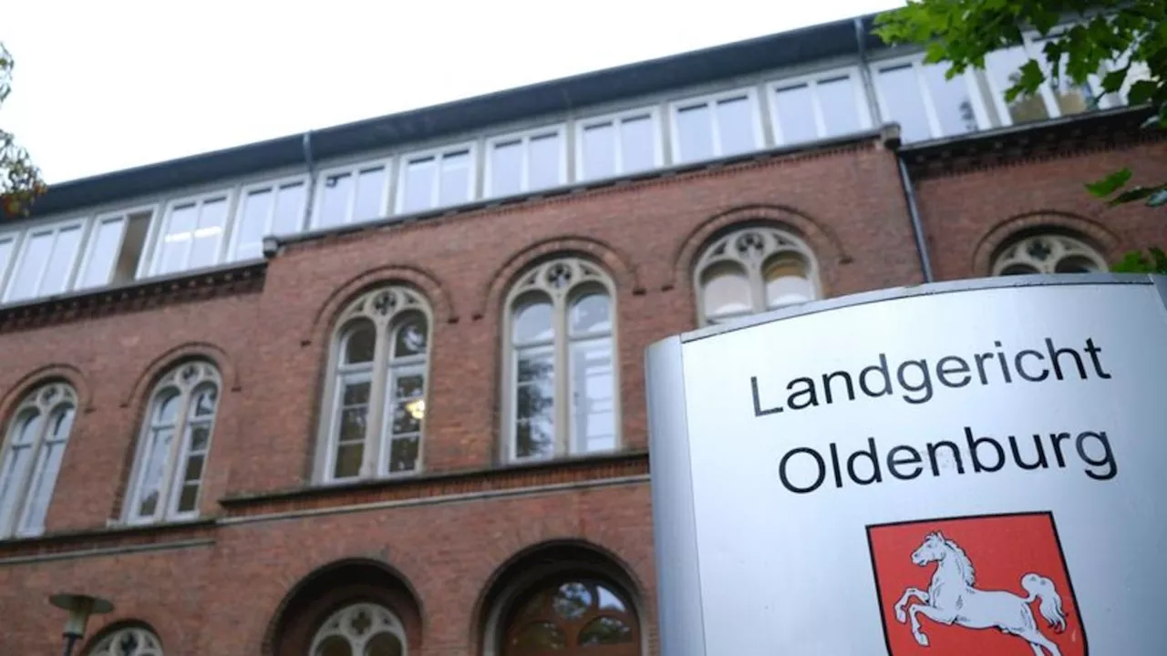 Landgericht Oldenburg: Beschuldigter streitet Totschlag in Klinik ab